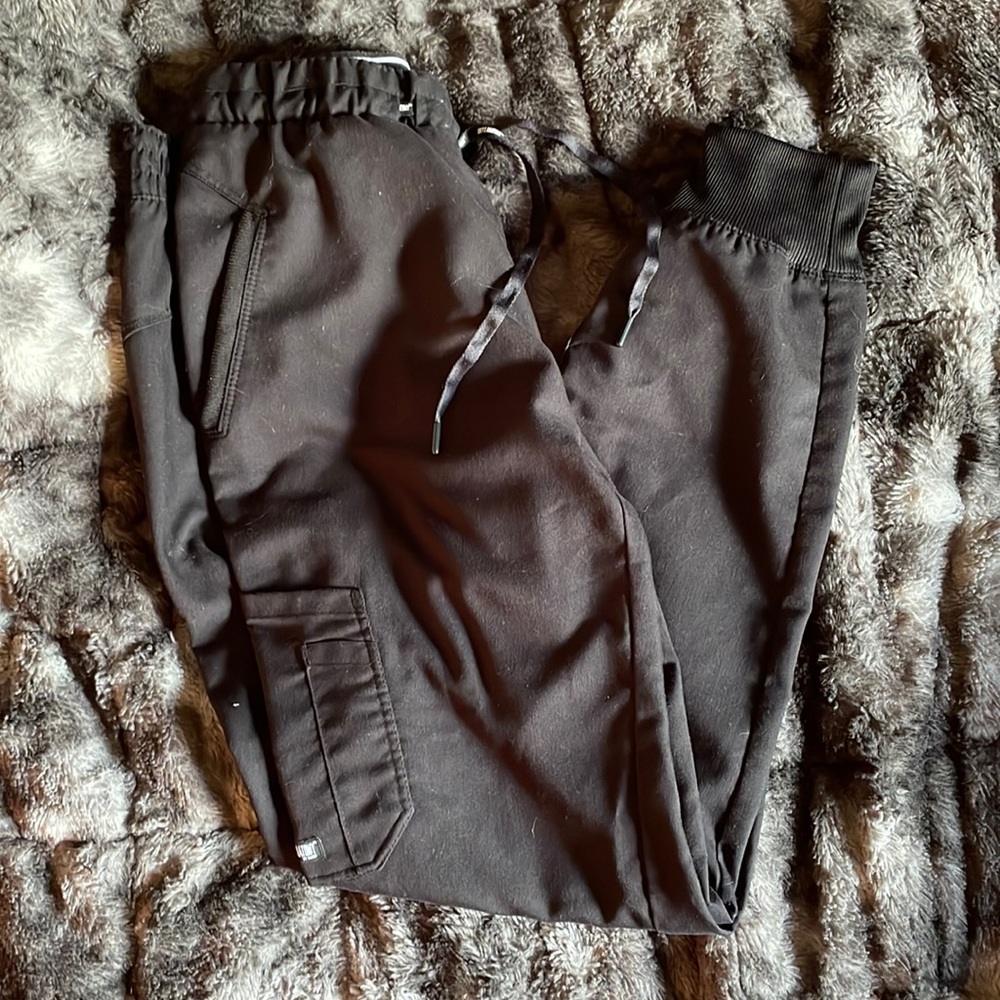Greys anatomy scrub joggers